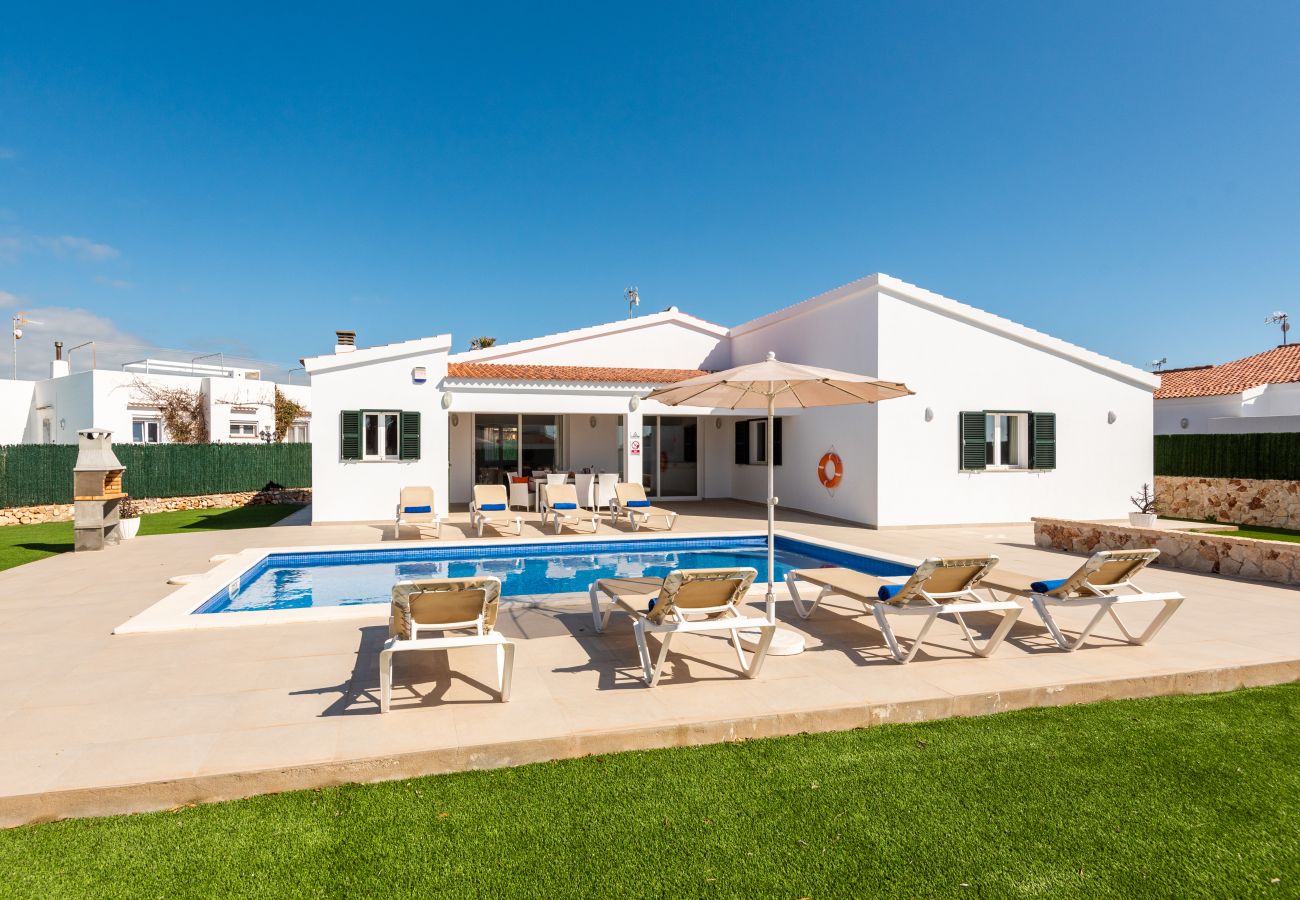 Villa in Cala´n Bosch - Menorca Neus