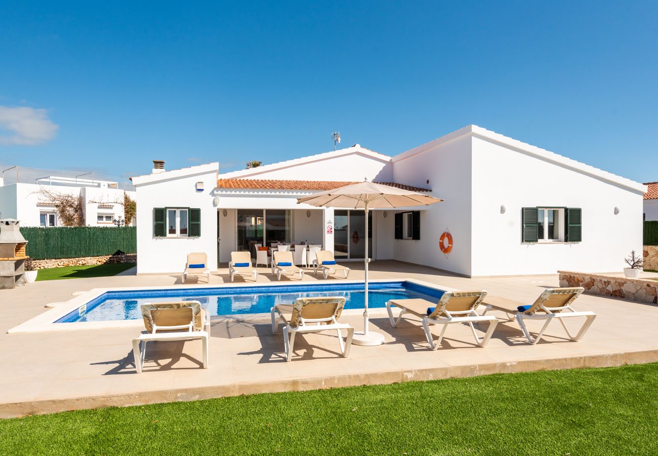 Villa in Cala´n Bosch - Menorca Neus