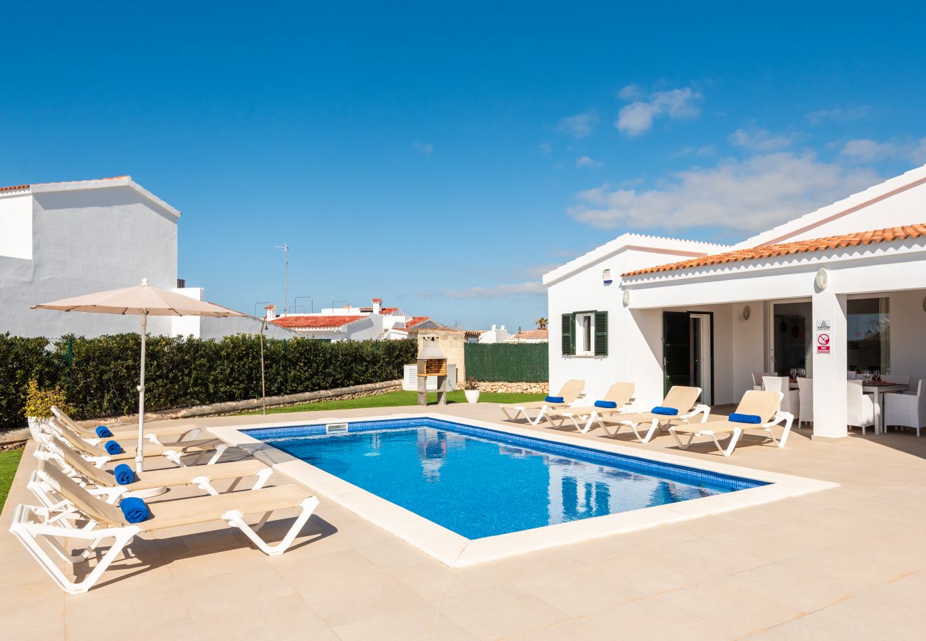 Villa in Cala´n Bosch - Menorca Neus