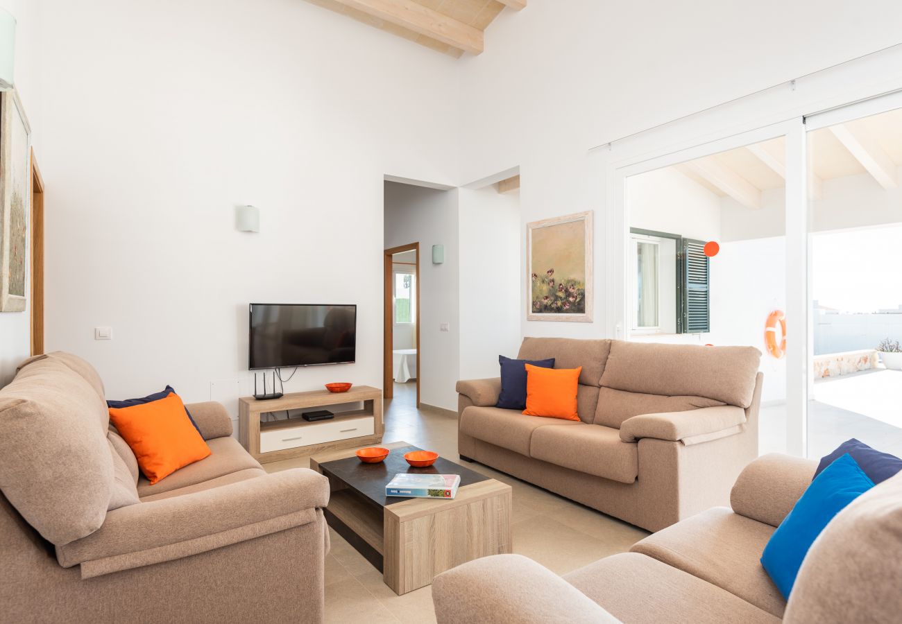 Villa in Cala´n Bosch - Menorca Neus