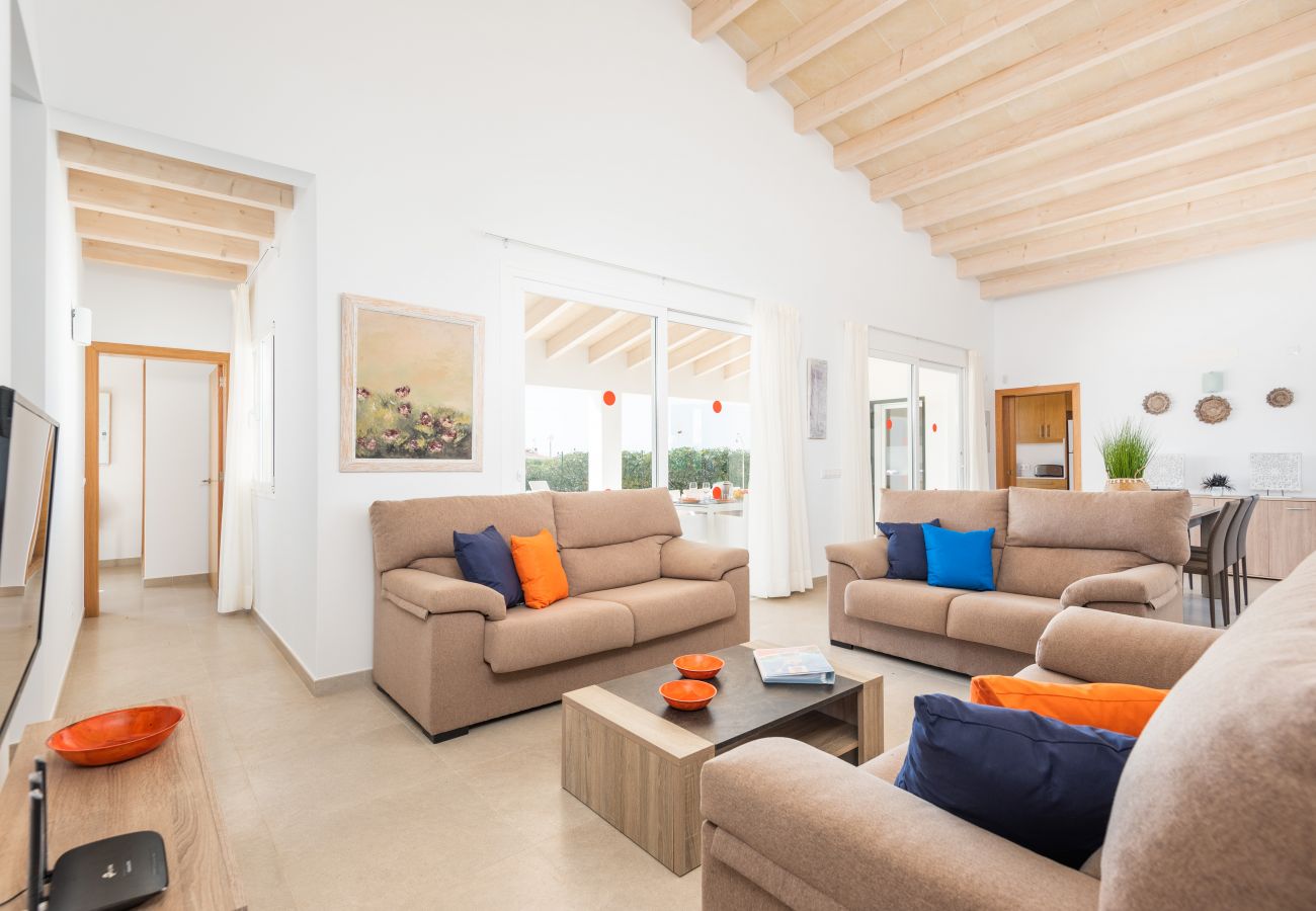 Villa in Cala´n Bosch - Menorca Neus