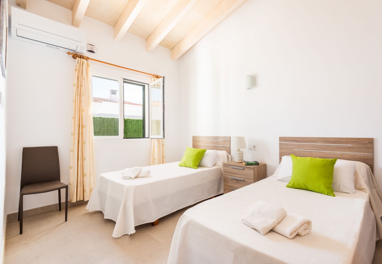 Villa in Cala´n Bosch - Menorca Neus