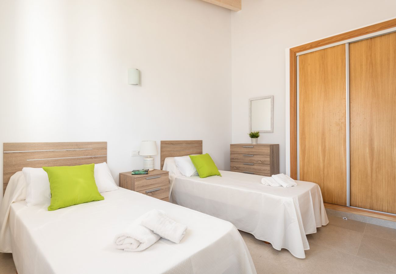 Villa in Cala´n Bosch - Menorca Neus