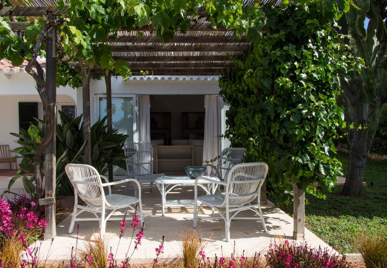 Villa in Es Castell - Villa HOEDIC